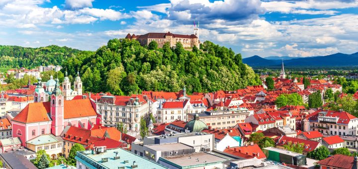 Vir: https://www.visitljubljana.com/sl/mediji/sporocila-za-javnost/ljubljana-na-4-mestu-seznama-the-best-global-destinations-for-a-scenic-drive/